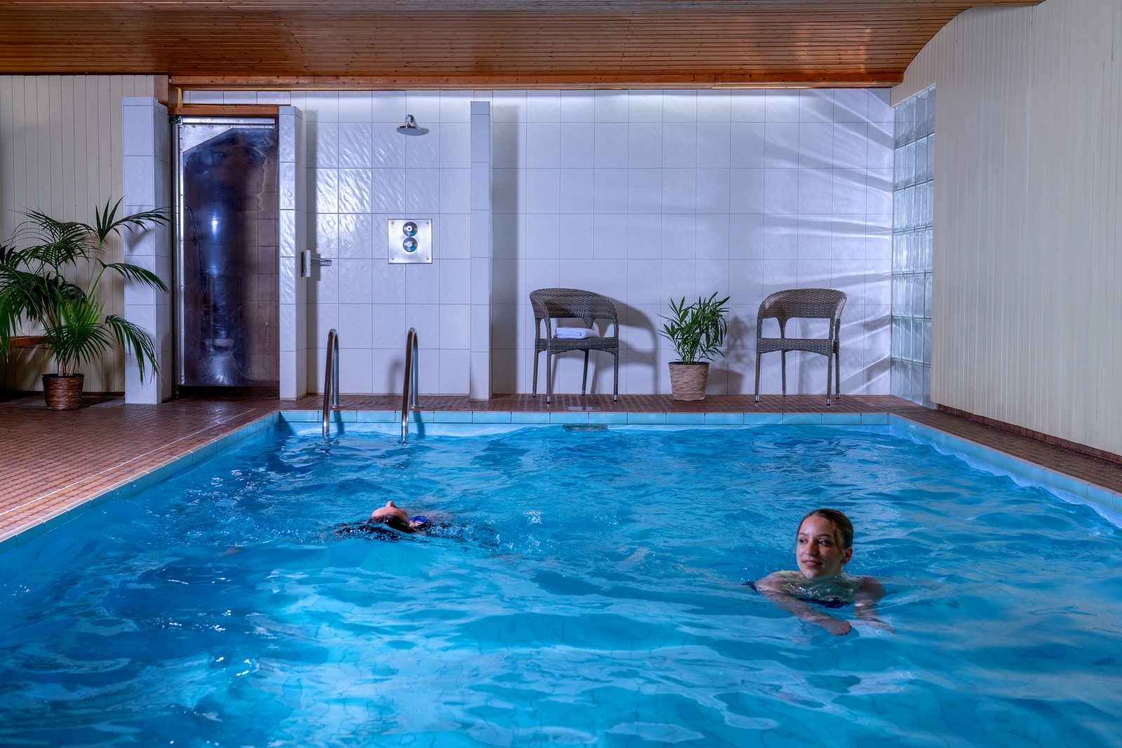 Innenpool im Landhotel Lortz