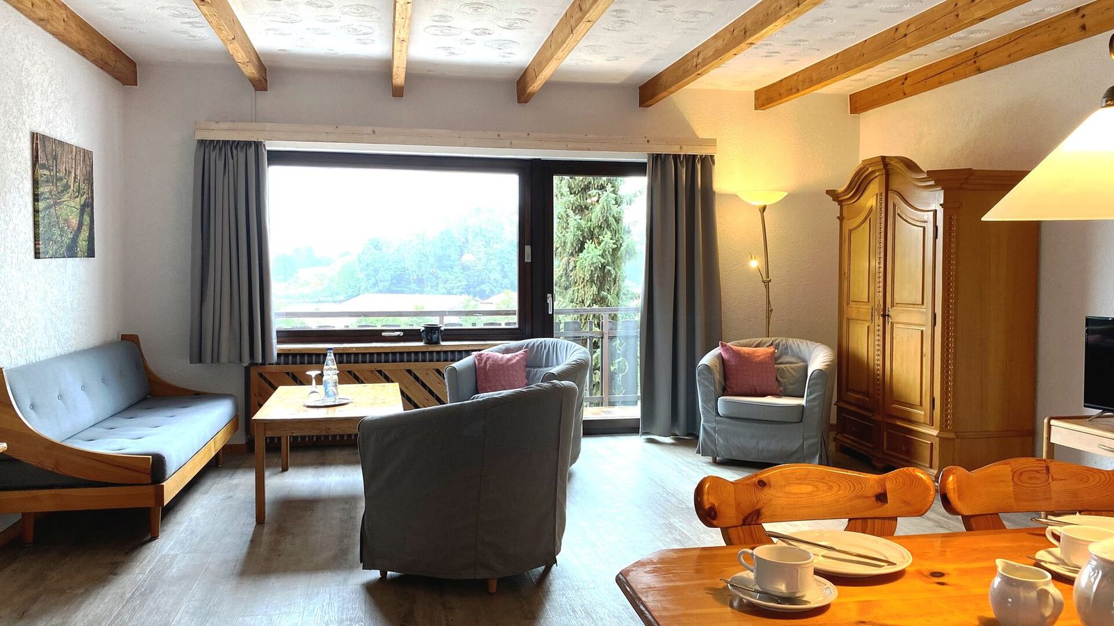Apartment medium — Hauptansicht